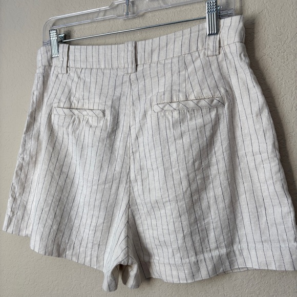 Rails Linen Blend High Rise Ilena Ivory Pinstripe Shorts - Picture 9 of 13